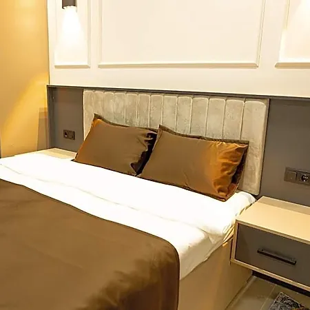 Hotel Night And Istambul